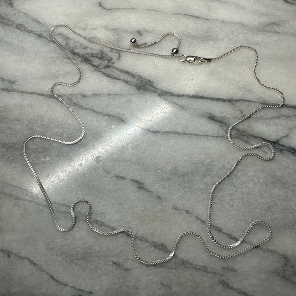 Jewelry - Sterling Silver bolo necklace